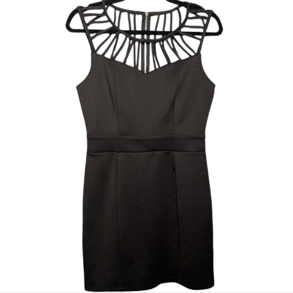 NWT Stitch Between Black Bodycon Dress M ✨🖤